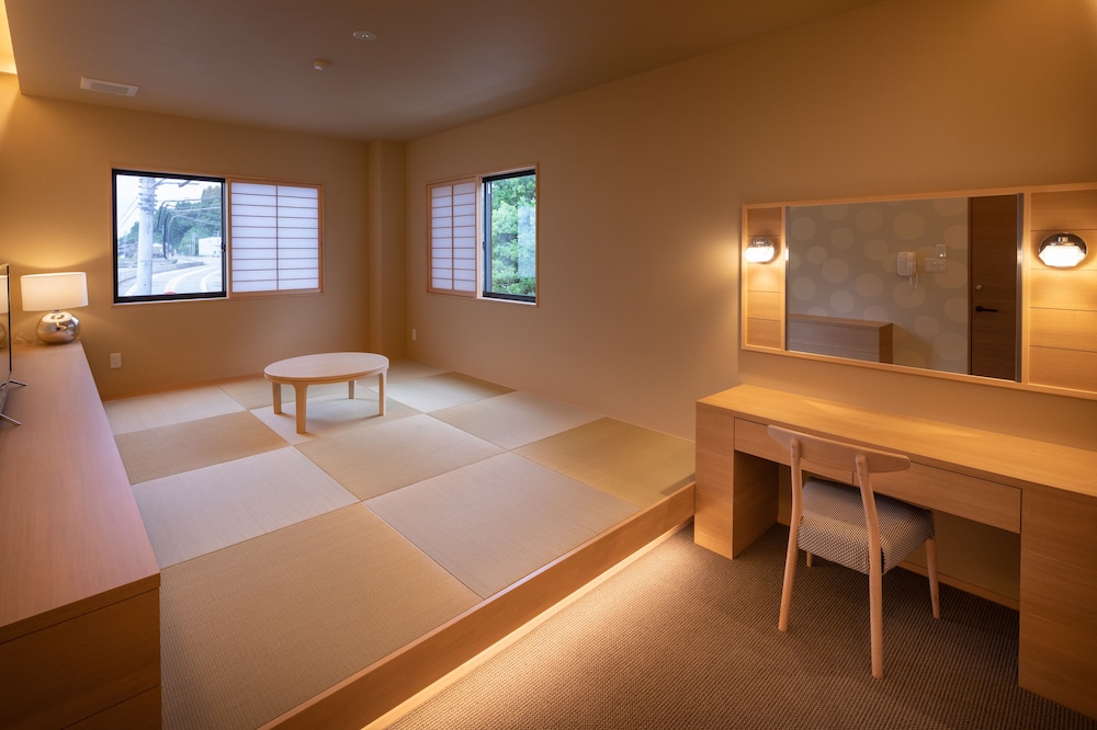 スーペリア 和室 部屋からの景観0 | 移り住みたくなる宿 イミグレ