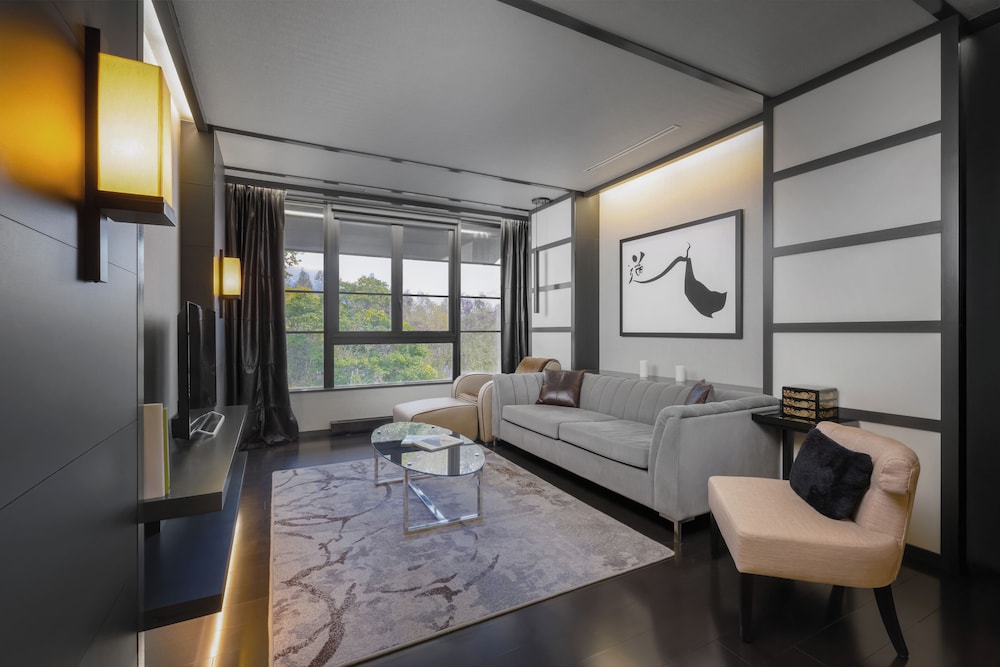 デラックス ルーム 3 ベッドルーム (Townhouse) リビング エリア3 | ヒノデヒルズニセコビレッジ