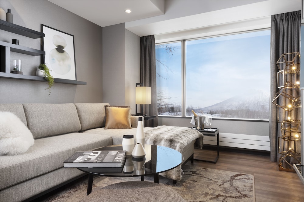 スイート 1 ベッドルーム (Yotei View) 客室2 | ヒノデヒルズニセコビレッジ