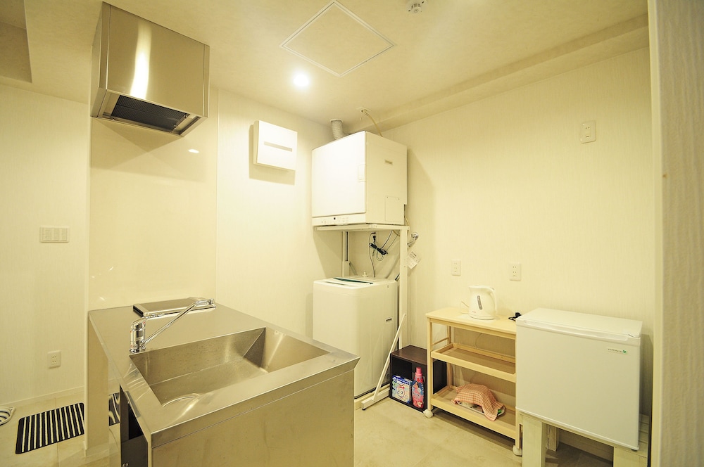 ちょっと広めの洋室トリプル(中 40.5平米) 禁煙 専用簡易キッチン0 | 星のテラス アルシオーネ II