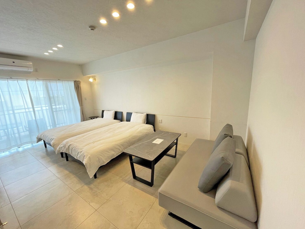 ちょっと広めの洋室トリプル(中 40.5平米) 禁煙 | 星のテラス アルシオーネ II