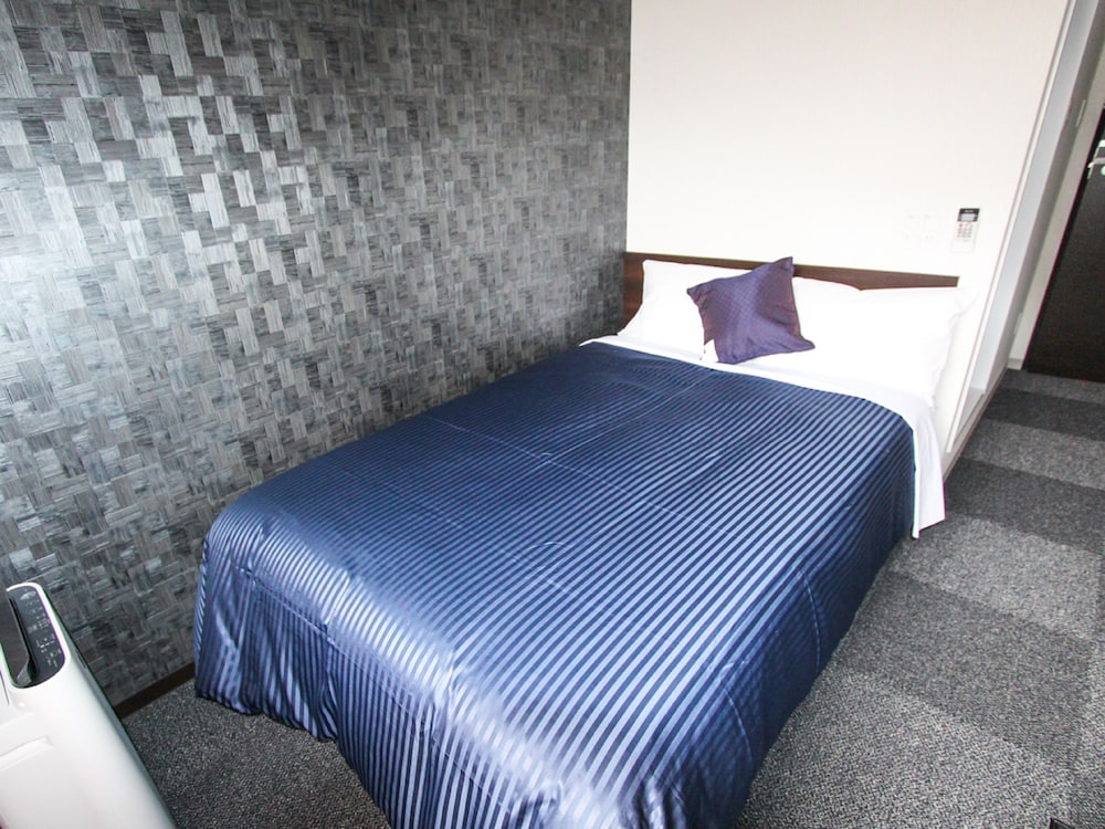 シングルルーム 喫煙可 客室1 | 天然温泉ホテルリブマックス PREMIUM 姫路駅南