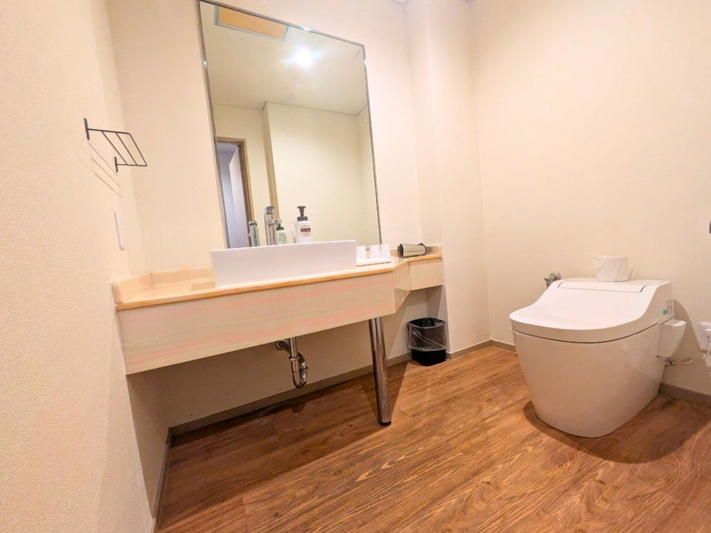 スタンダード ルーム 禁煙 バスルーム2 | ライカム ファミリー リゾート ホテル