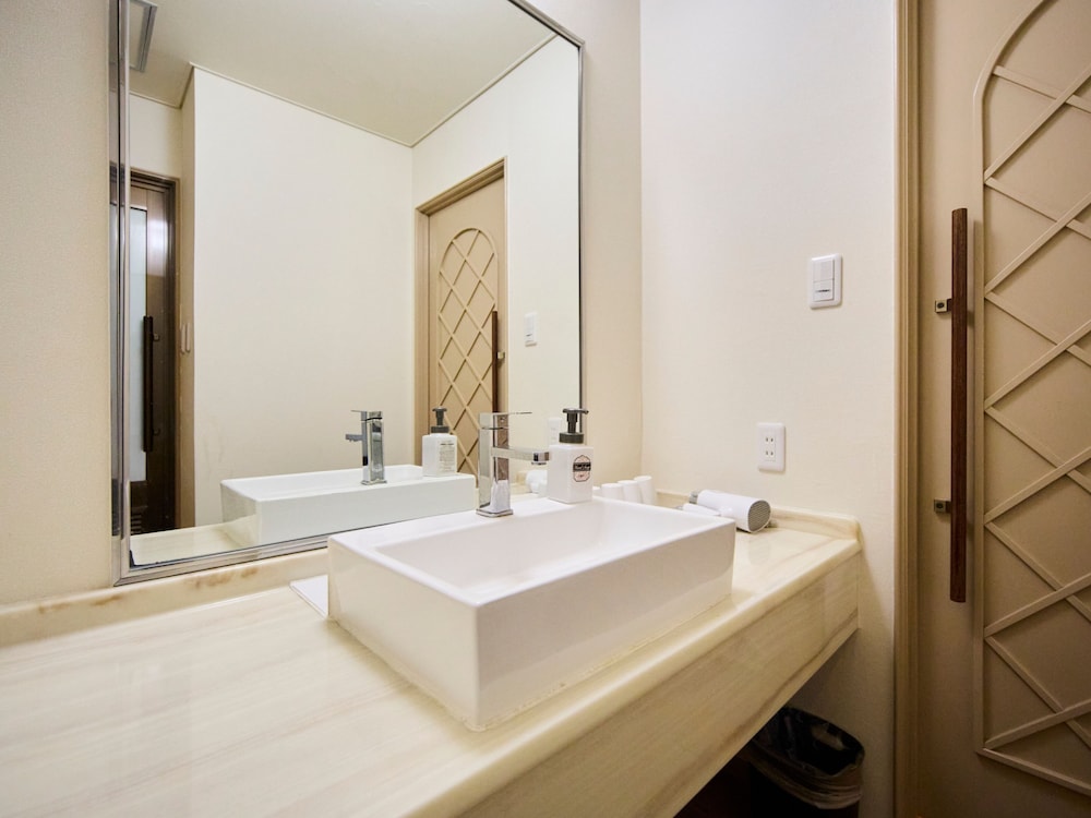 デラックス ルーム 禁煙 客室20 | ライカム ファミリー リゾート ホテル