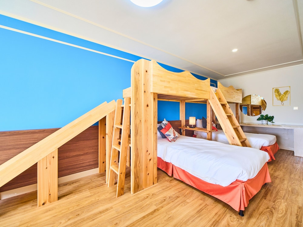 ファミリー ルーム 禁煙 客室8 | ライカム ファミリー リゾート ホテル