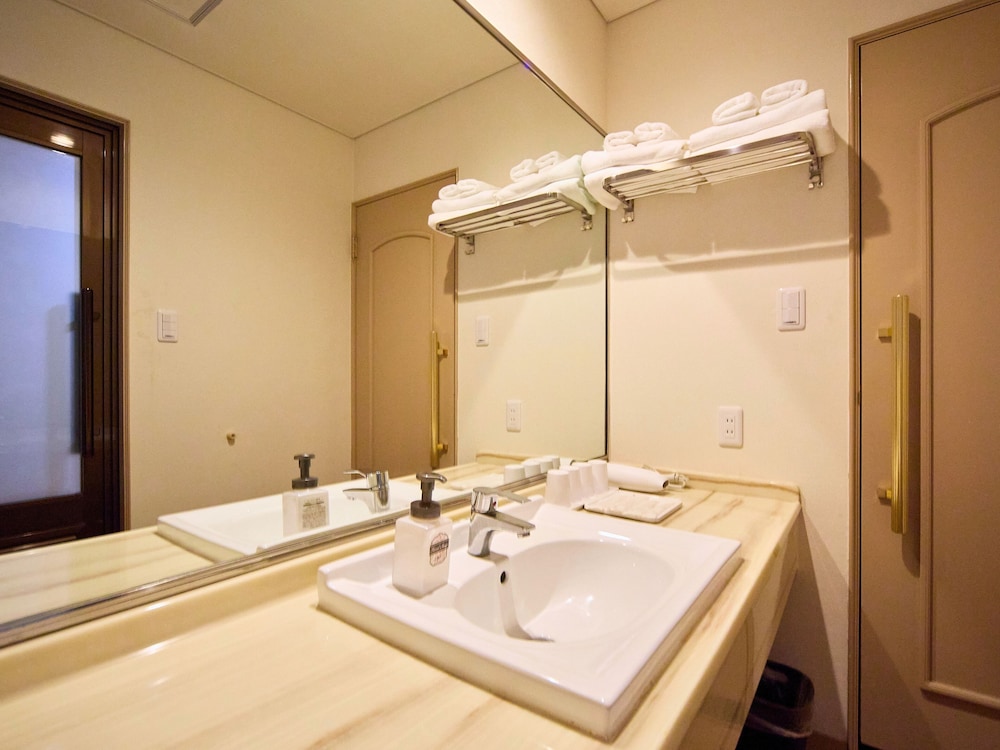 スタンダード ルーム 禁煙 客室6 | ライカム ファミリー リゾート ホテル