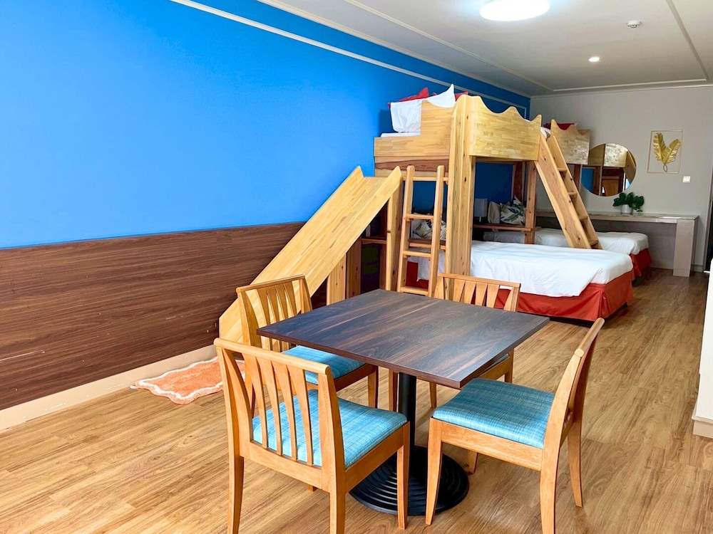 ファミリー ルーム 禁煙 客室4 | ライカム ファミリー リゾート ホテル