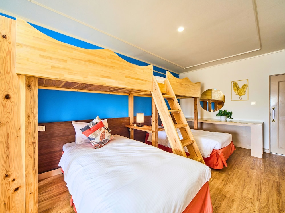 ファミリー ルーム 禁煙 客室14 | ライカム ファミリー リゾート ホテル