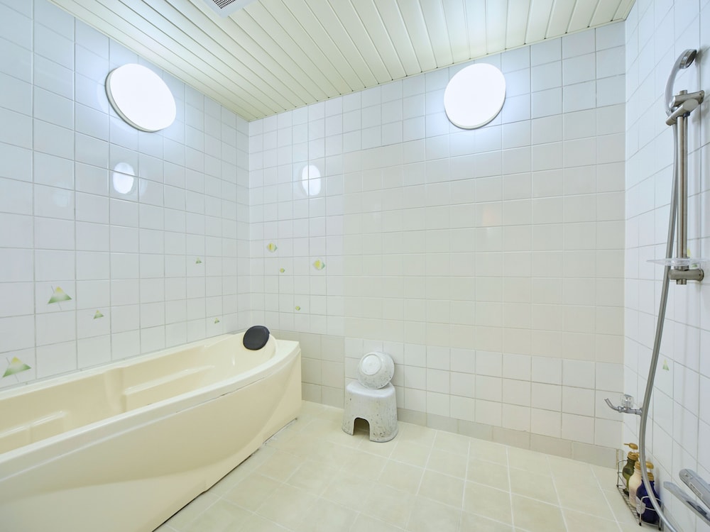 スタンダード ルーム 禁煙 客室5 | ライカム ファミリー リゾート ホテル