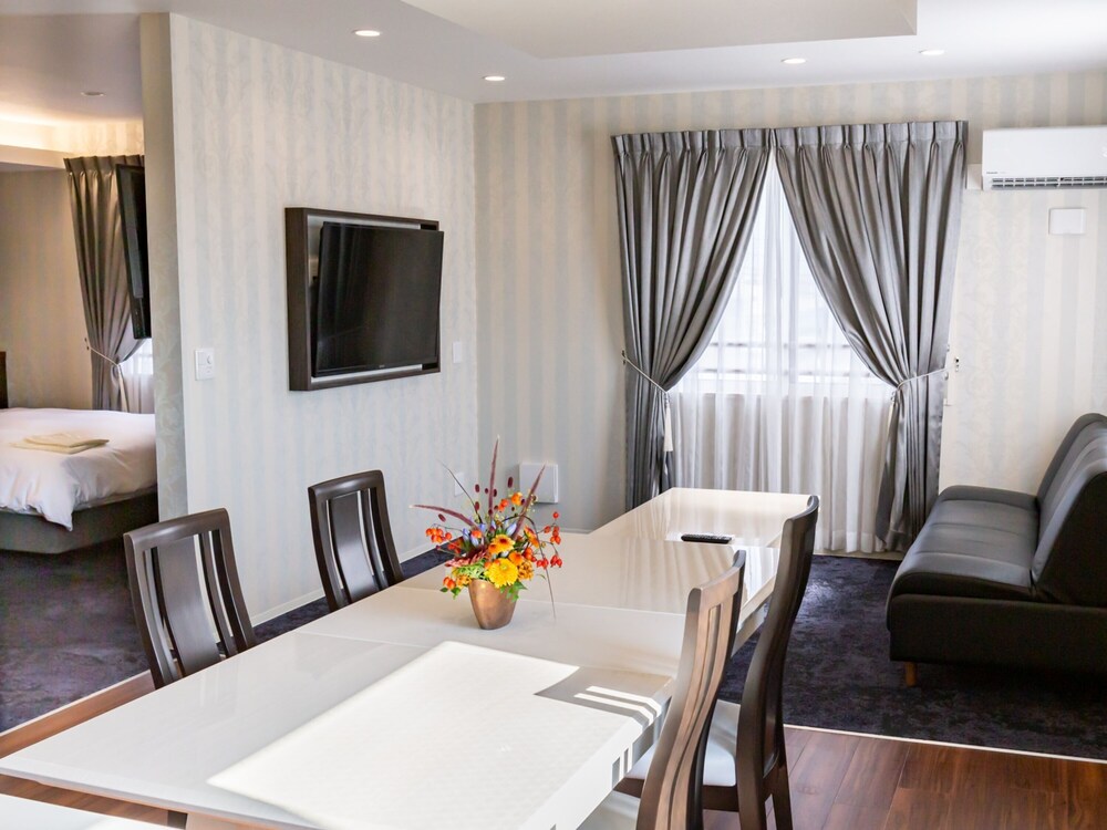 J SWEET リビング エリア0 | パプリカホテルです