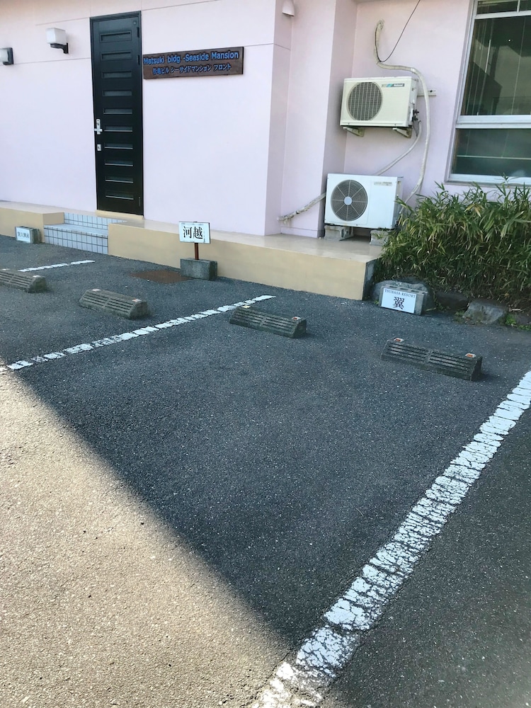 駐車場1 | 松亀ビル-シーサイドマンション 駐車場1 | 松亀ビル-シーサイドマンション