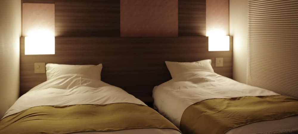 【露天風呂付】DXトリプル45平米 客室2 | 月の宿 紗ら