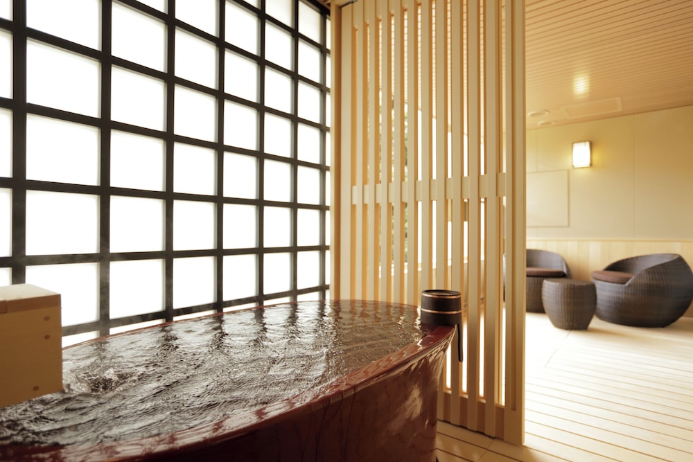 【露天風呂付】和洋室58平米 | 月の宿 紗ら