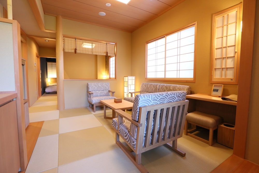 【天然温泉露天風呂付き】“和フォース” 50平米 客室1 | 箱根強羅温泉 雪月花 別邸 翠雲