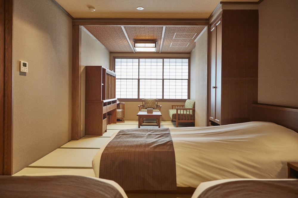 和トリプル 禁煙 客室風呂付 客室4 | 湯けむりの宿 雪の花