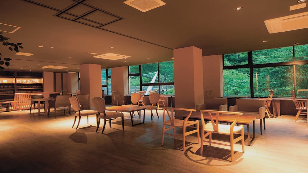 スタンダード和室 喫煙可 エグゼクティブ ラウンジ0 | 会津東山温泉 月のあかり