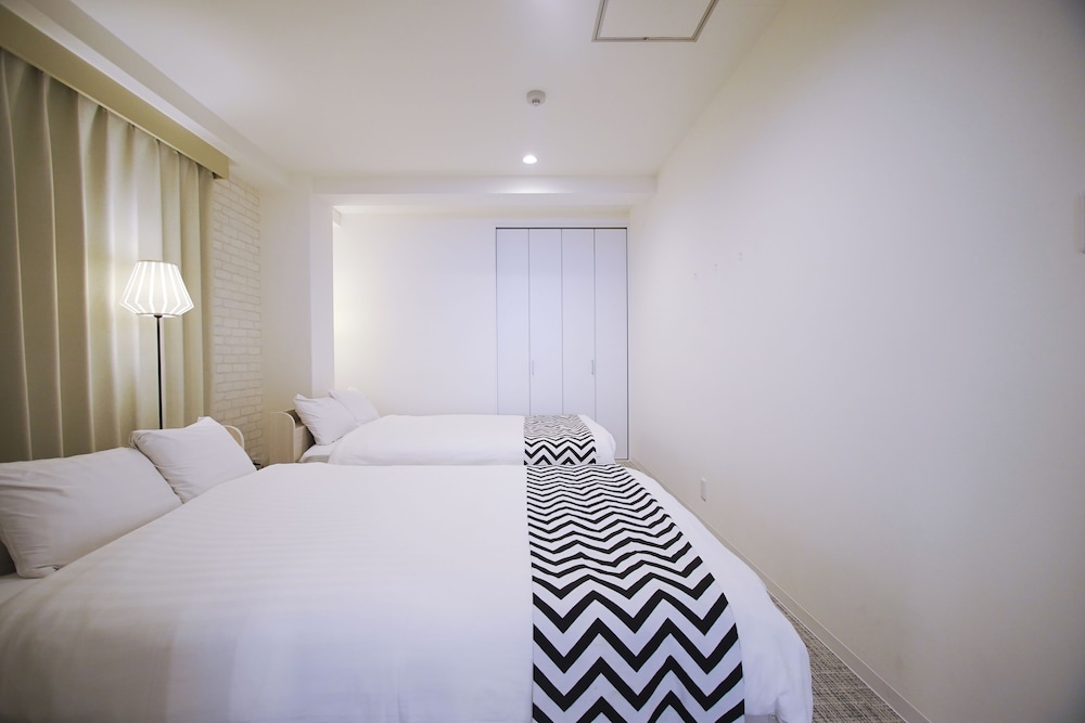 デラックス アパートメント (301) 客室1 | INOVE VILLA OSAKA