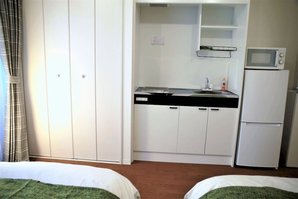 ツインルーム (101) 専用キッチン1 | ヌメロ ウーノ 東京