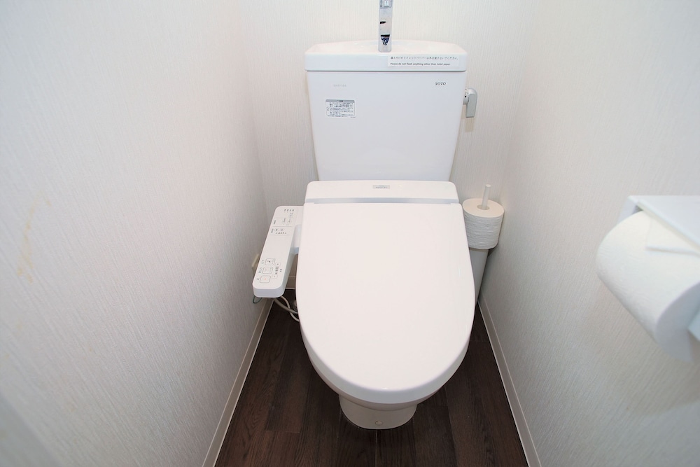 スタンダード ツインルーム (102) バスルーム1 | ヌメロ ウーノ 東京