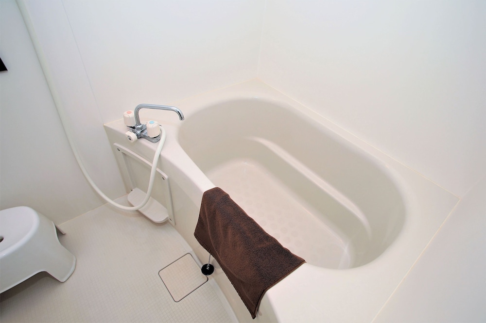 スタンダード ツインルーム (102) バスルーム2 | ヌメロ ウーノ 東京