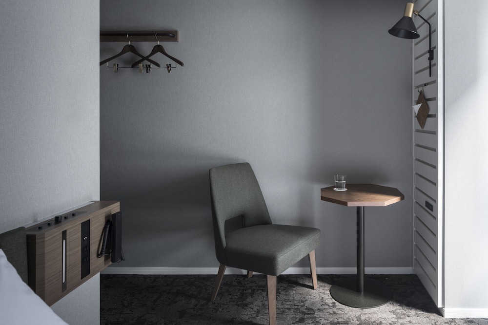 ダブルルーム 禁煙 (14㎡) 客室2 | ネストホテル広島八丁堀