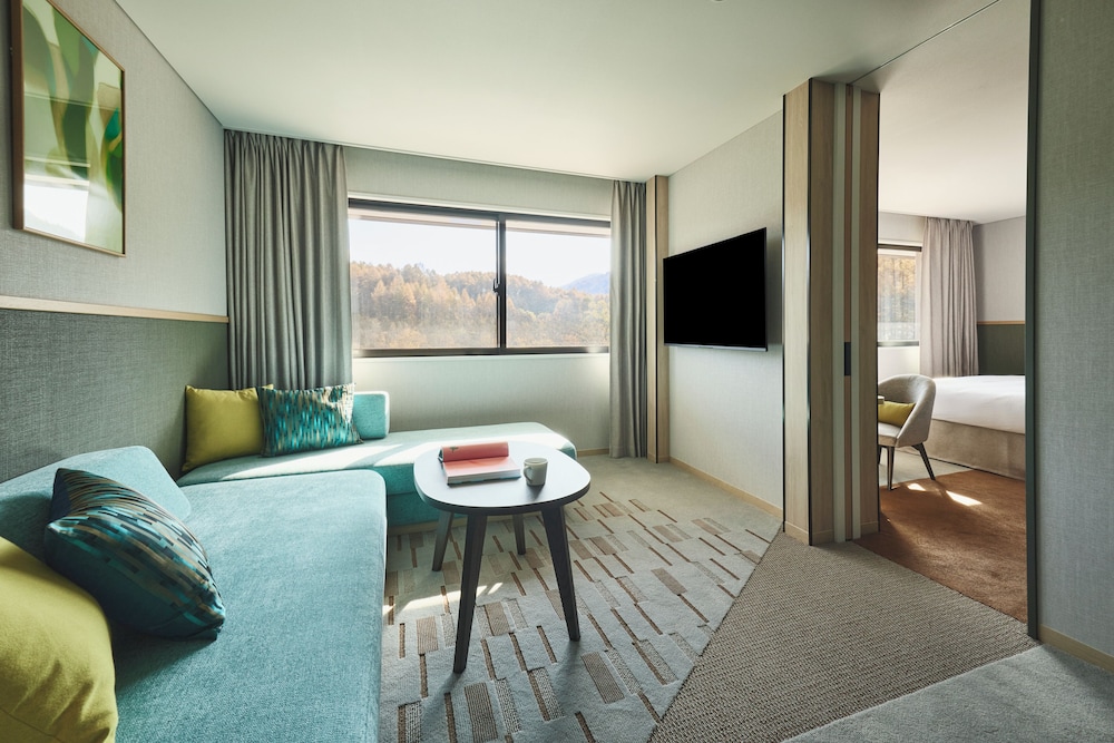 スイート 1 ベッドルーム (Forest View) | ANAホリデイ・インリゾート軽井沢 by IHG