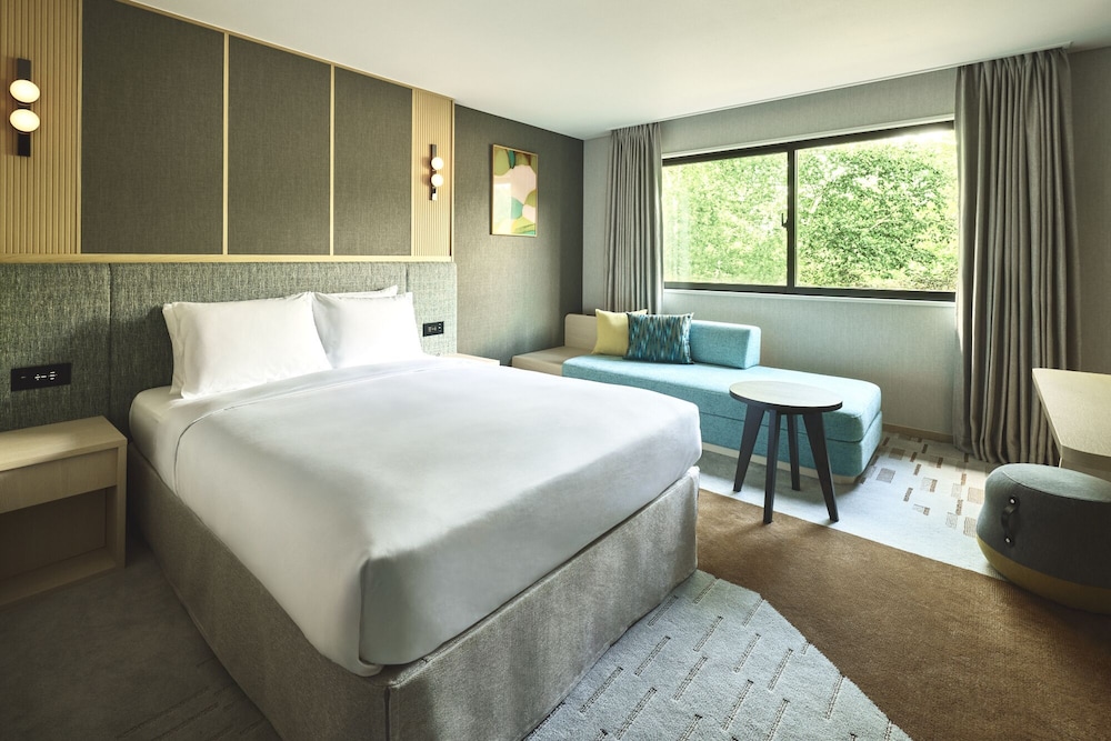 スタンダード ルーム クイーンベッド 1 台 (Forest View) | ANAホリデイ・インリゾート軽井沢 by IHG