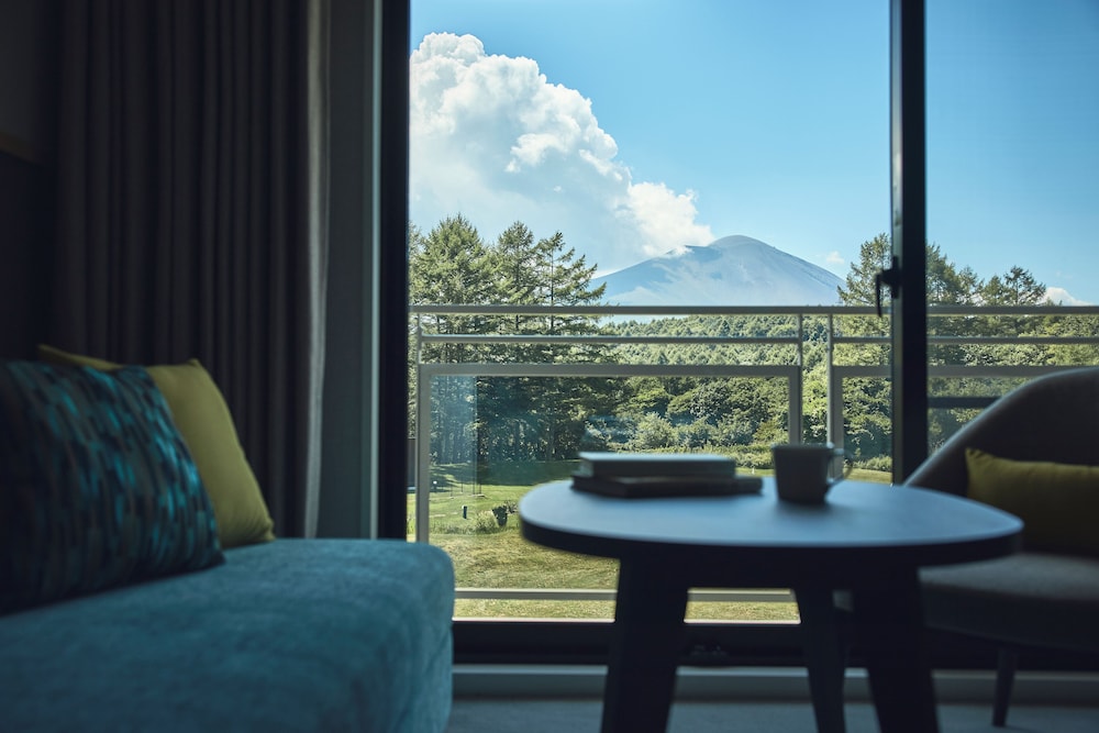 プレミアム ルーム シングルベッド 2 台 バリアフリー マウンテンビュー 客室2 | ANAホリデイ・インリゾート軽井沢 by IHG