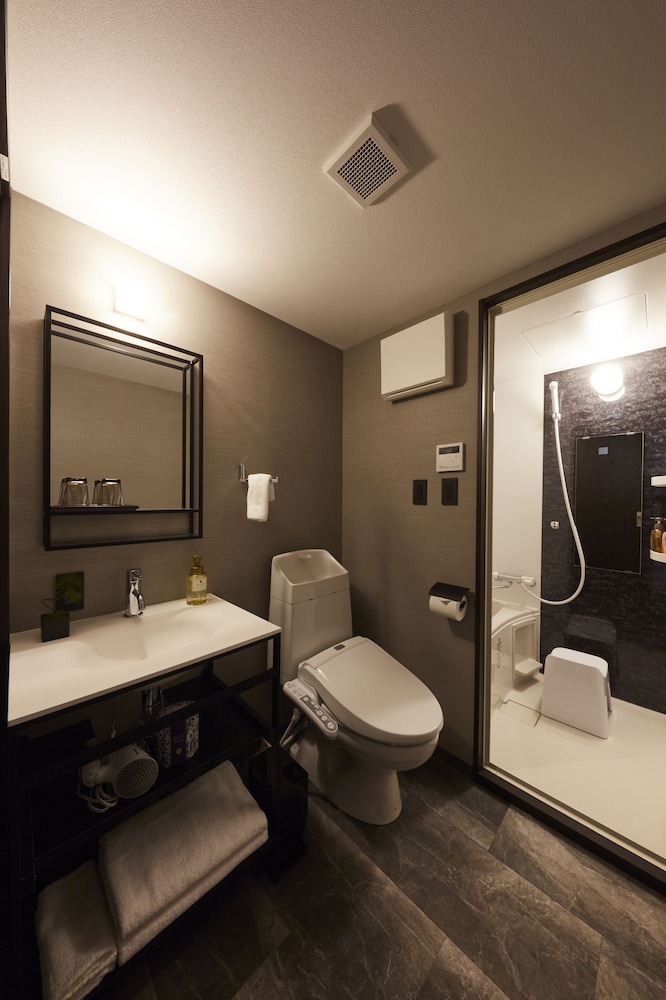 スタンダード ツインルーム バスルーム1 | Rinn Kamiebisu