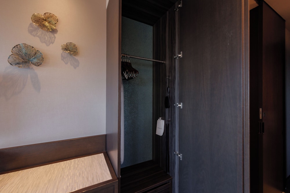 デラックスコーナーキングルーム (最大2名) 31平米 禁煙 客室4 | THE BLOSSOM HIBIYA