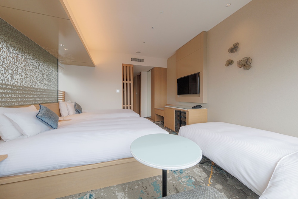 デラックスコーナーツインルーム (3名利用) 34平米 禁煙 客室2 | THE BLOSSOM HIBIYA