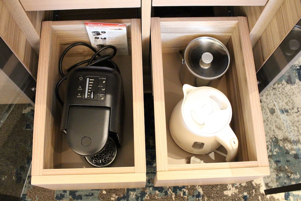 デラックスコーナーツインルーム (3名利用) 34平米 禁煙 コーヒー / コーヒーメーカー0 | THE BLOSSOM HIBIYA