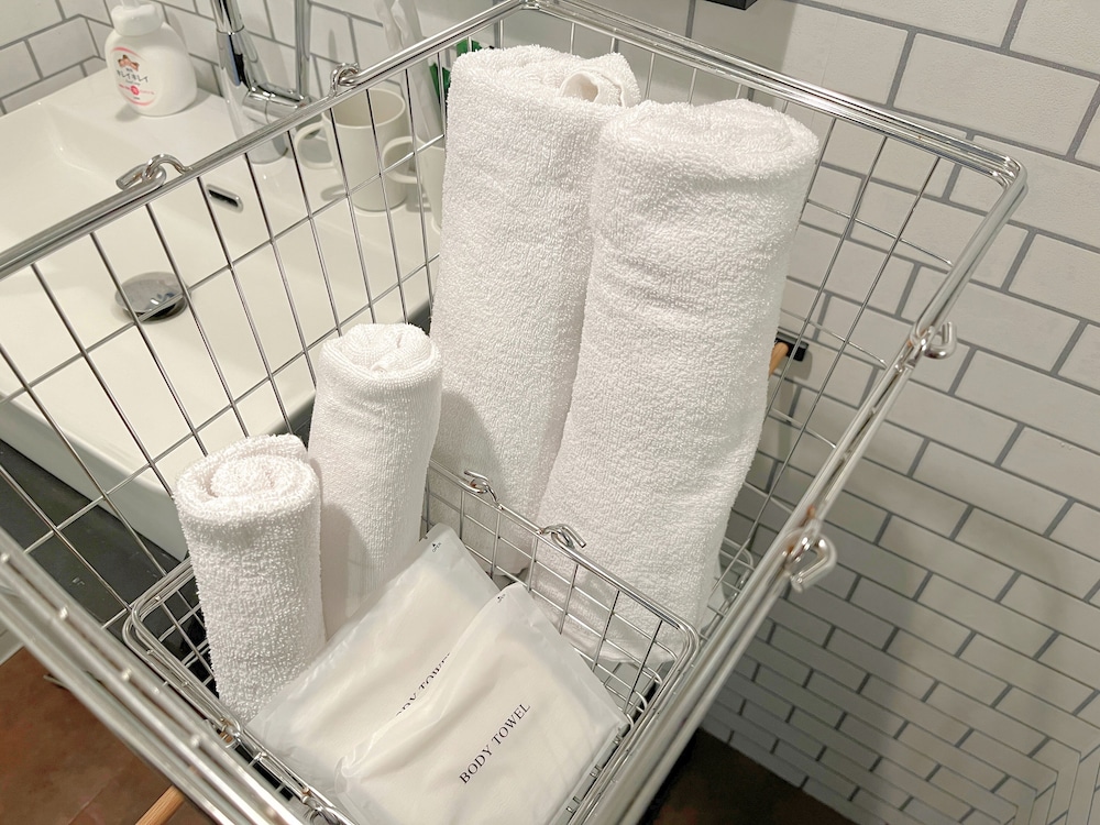 スタンダード ダブルルーム バスルーム3 | Book Tea Bed 新宿御苑