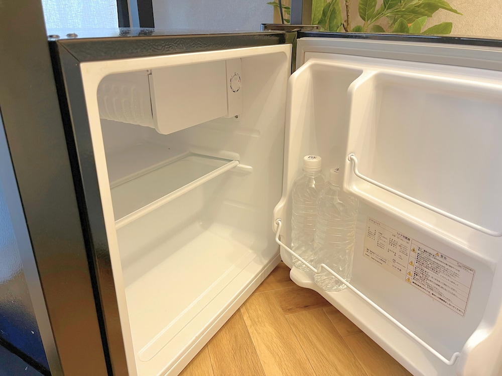 スタンダード ダブルルーム リビング エリア1 | Book Tea Bed 新宿御苑