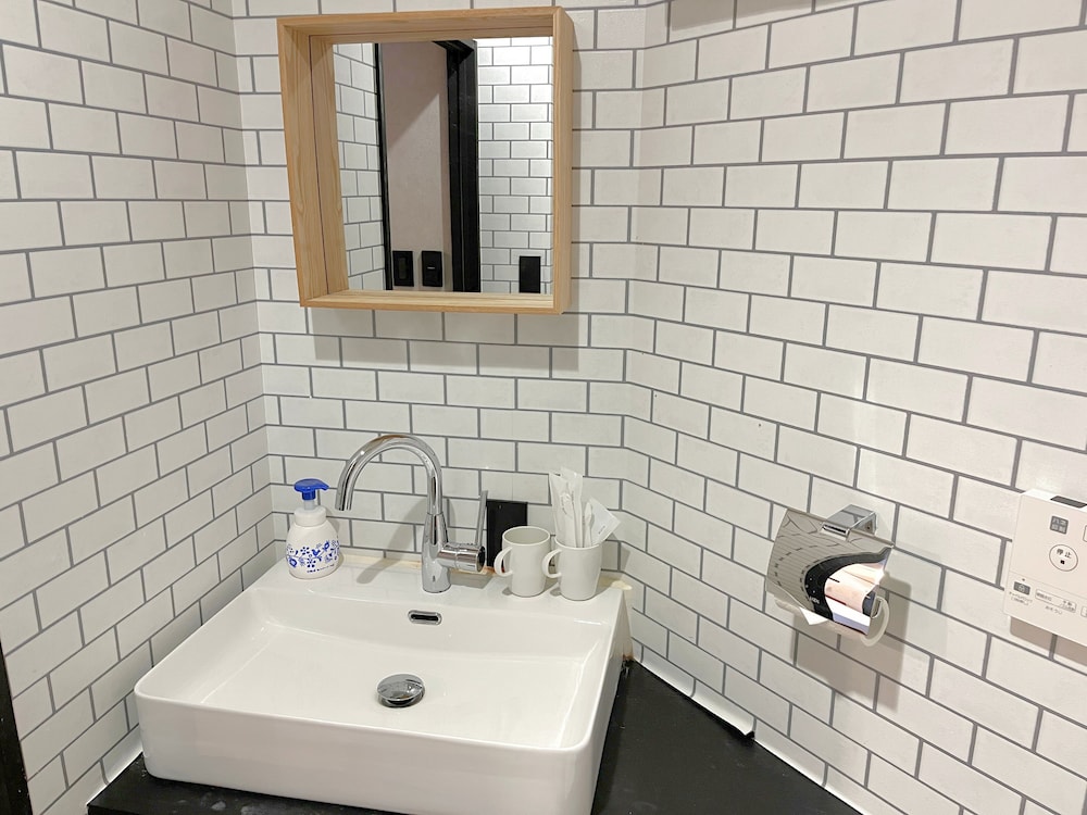 スタンダード ダブルルーム バスルーム2 | Book Tea Bed 新宿御苑