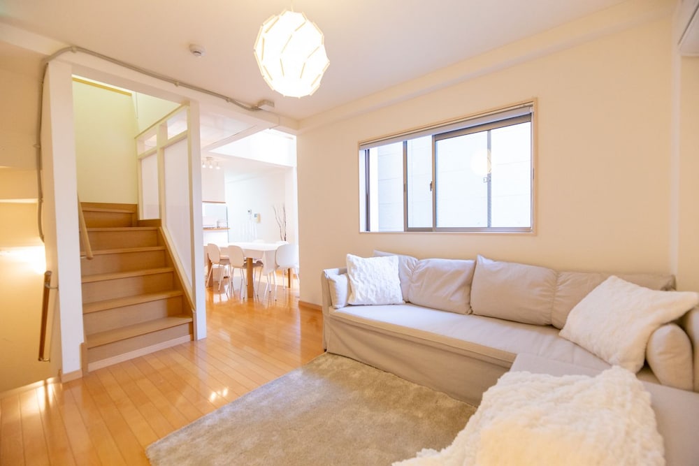 メインイメージ | Station & White Osaka station 4BR luxury house メインイメージ | Station & White Osaka station 4BR luxury house