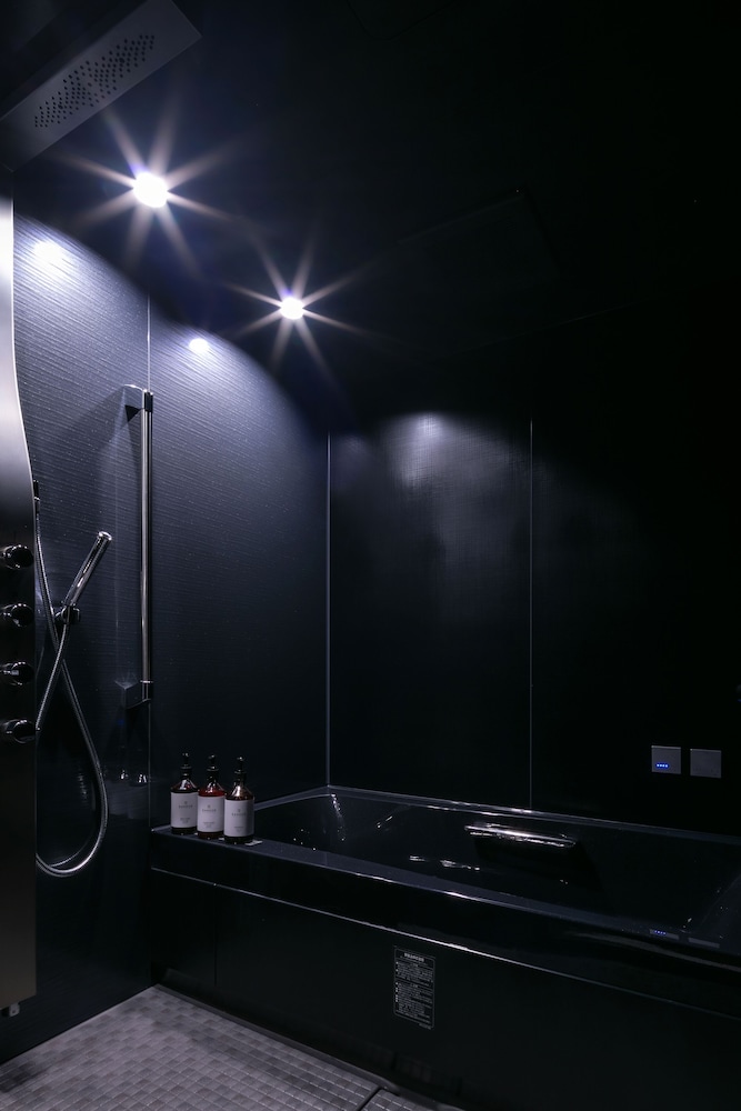 プレミアム スイート ベッドルーム (複数) シティビュー バスルーム0 | ランドーレジデンスすすきのスイーツ