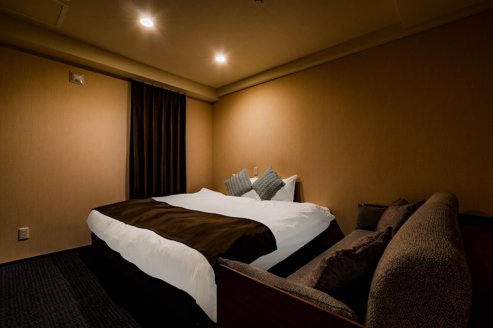 プレミアム スイート ベッドルーム (複数) シティビュー 客室5 | ランドーレジデンスすすきのスイーツ