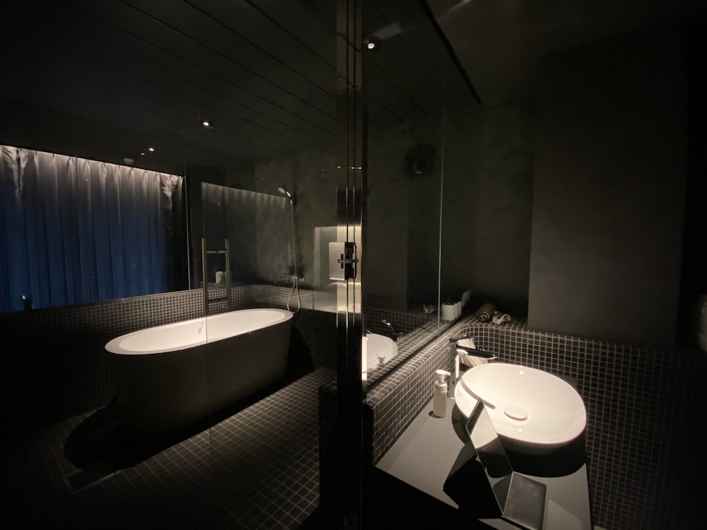 ファミリー スイート 禁煙 バスルーム0 | ランドーレジデンス広島スイーツ