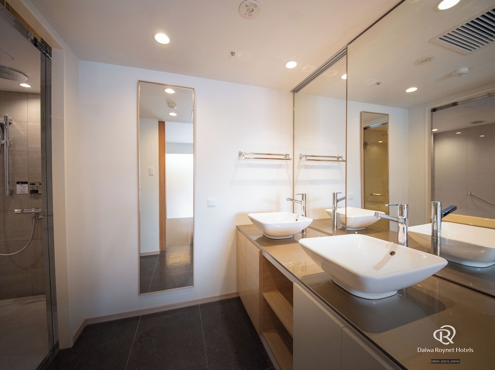 ジュニアスイート TRAIN VIEW 禁煙 客室の設備とサービス0 | ダイワロイネットホテル京都テラス八条 PREMIER