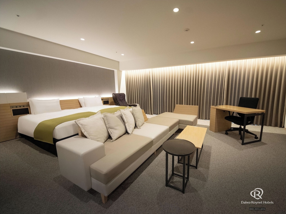ジュニアスイート TRAIN VIEW 禁煙 | ダイワロイネットホテル京都テラス八条 PREMIER