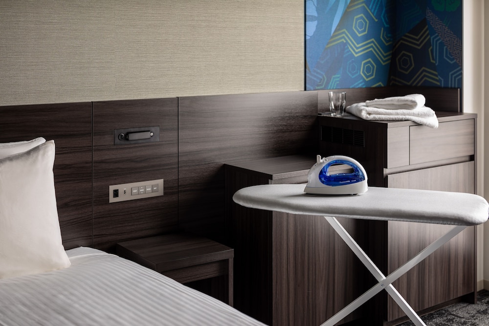 スタンダードクイーン (禁煙) アイロン / アイロン台0 | 三井ガーデンホテル銀座五丁目