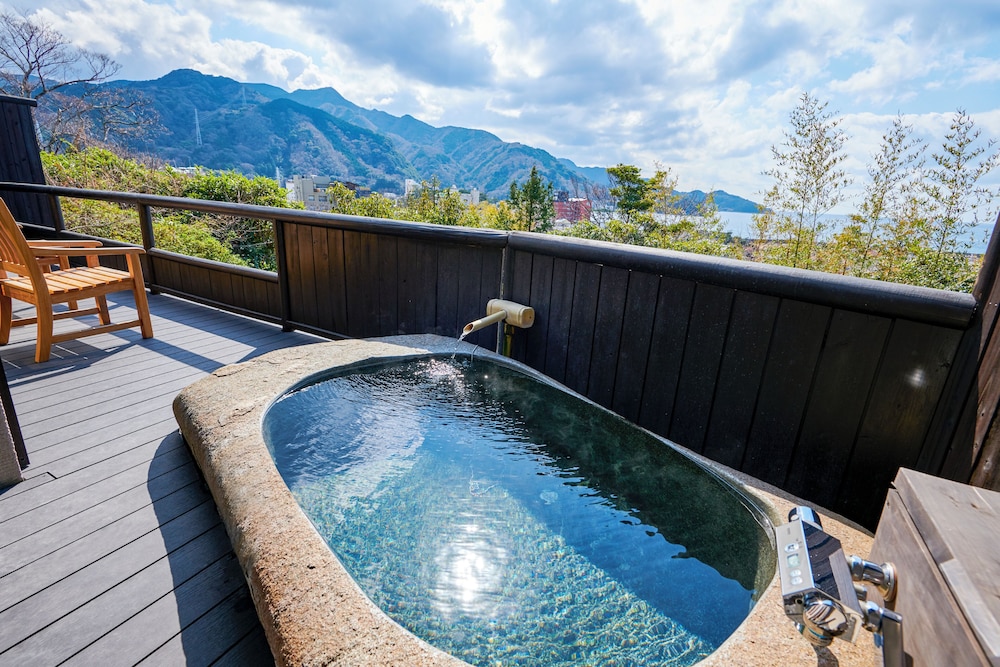 [鶉-平屋建] 露天風呂付客室 禁煙 | 無雙庵 枇杷