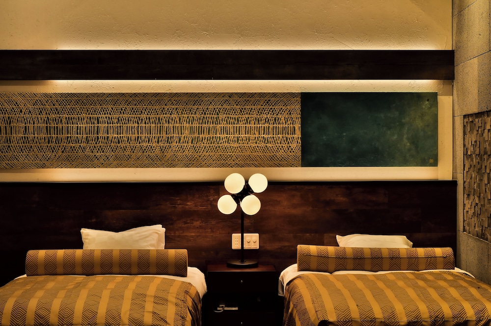 [瑪瑙] 温泉露天風呂付客室 夕日百選の堂ヶ島と駿河湾を一望 禁煙 客室1 | 繭二梁