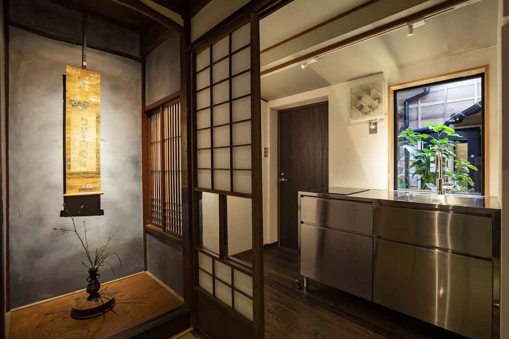 町家一棟貸し(国指定文化財) 専用簡易キッチン0 | 金沢町家 兼六