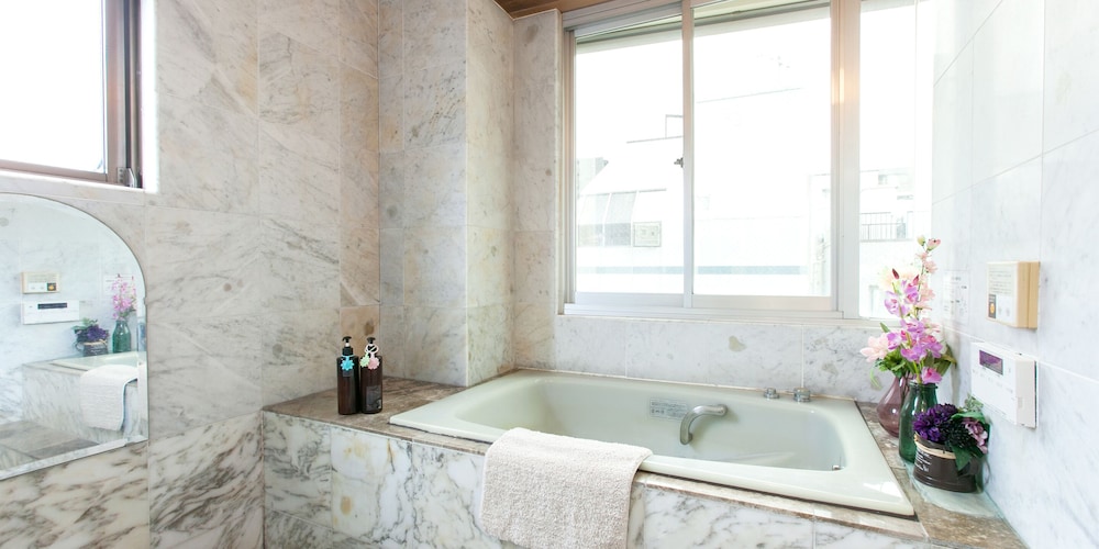 4人部屋 バスルーム付 客室3 | 44824 ココロイン浅草蔵前 (心心樂)