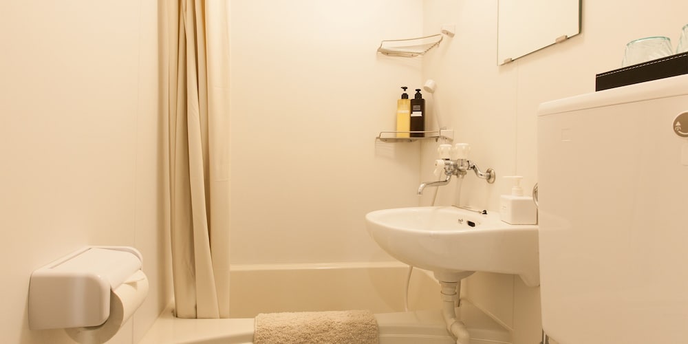 スタンダード ダブルルーム バスルーム0 | 44824 ココロイン浅草蔵前 (心心樂)