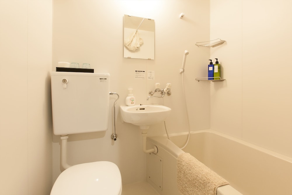 スタンダード ツインルーム バルコニー バスルーム0 | 44824 ココロイン浅草蔵前 (心心樂)