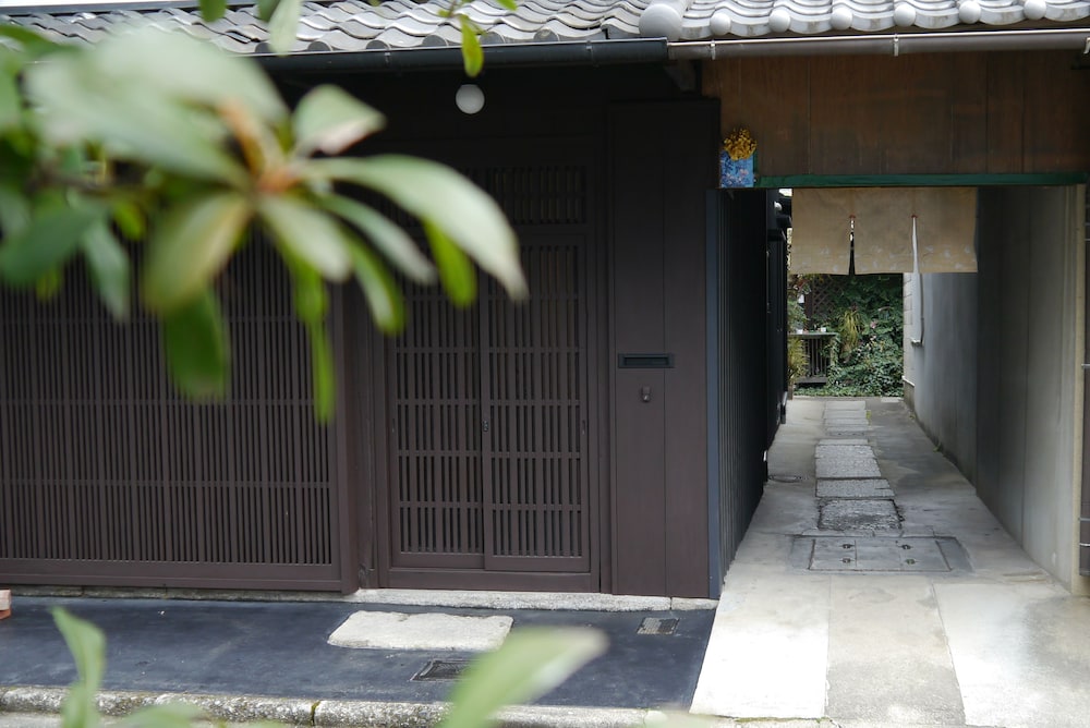施設の正面1 | Canal House Takasegawa 施設の正面1 | Canal House Takasegawa