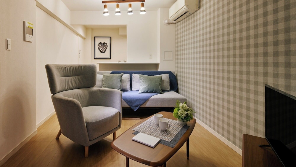 クアッドルーム 施設の正面1 | KARIO 笹塚